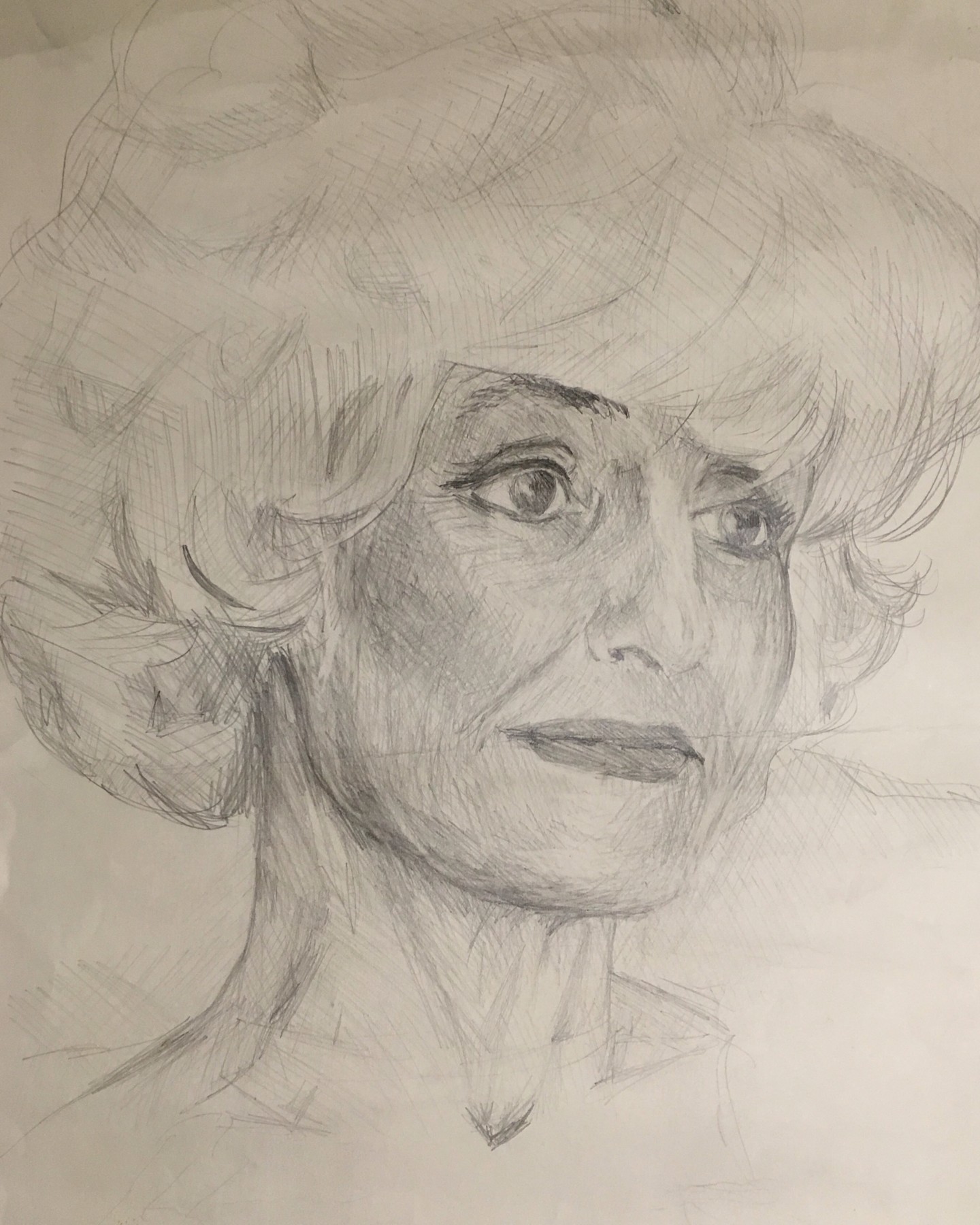 Портрет карандашом женщины в возрасте