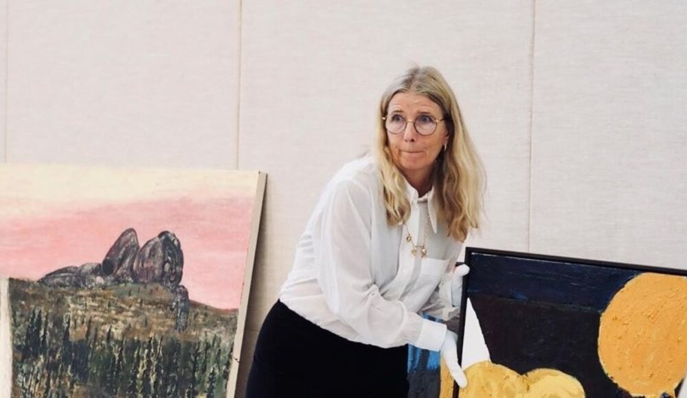 Karin Mamma Andersson: Swedish Contemporary Painter