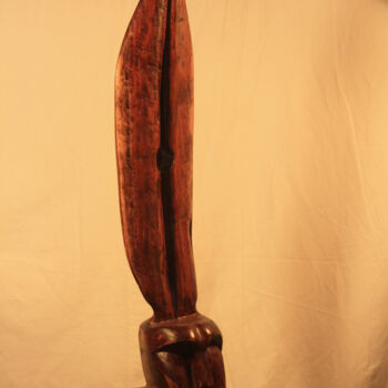 Скульптура под названием "La plume" - Abdellouahab Selka, Подлинное произведение искусства, Дерево