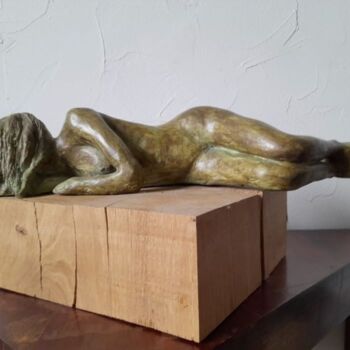 Sculpture titled "Nu, étude" by Agnès Raczynska, Original Artwork, Clay