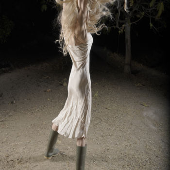 Фотография под названием "I'am dead" - Alice Odilon, Подлинное произведение искусства, Цифровая фотография