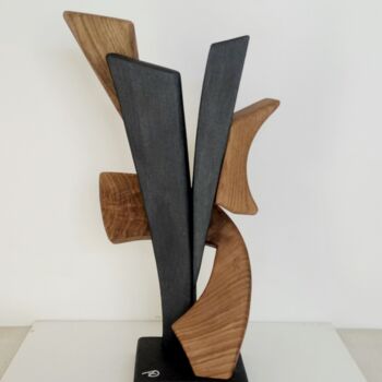 Sculpture titled "Abbraccio" by Anna Beltrame A＋D Art, Original Artwork, Wood