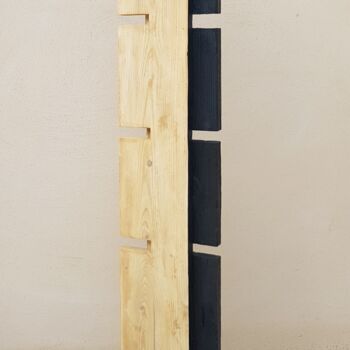 Skulptur mit dem Titel "Totems I" von Annbo, Original-Kunstwerk, Holz