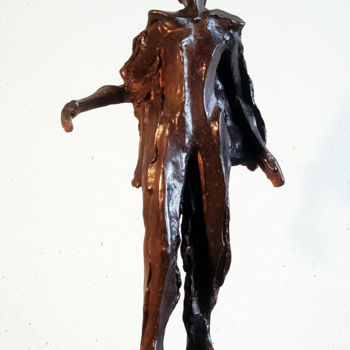 Escultura titulada "" HERO "" por Antoine Berbari, Obra de arte original, Bronce