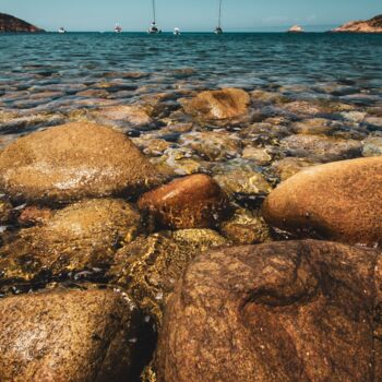 제목이 "Round-rock-beach"인 사진 Antonin Borie로, 원작, 디지털