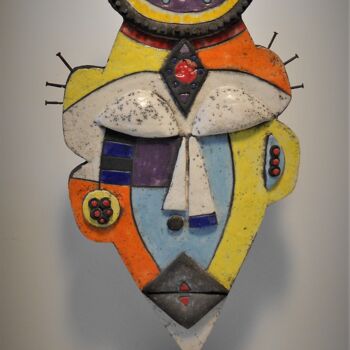 Sculpture titled "Masque ovale" by Armelle Colombier, Original Artwork, Ceramics