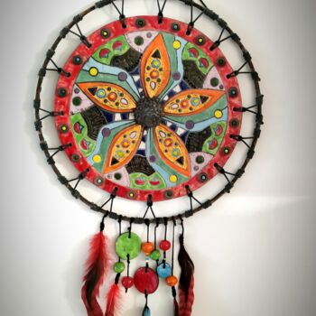 Escultura titulada "Attrape rêve Mandala" por Armelle Colombier, Obra de arte original, Cerámica