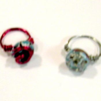 "wire and bead rings" başlıklı Design Allisa Rundle tarafından, Orijinal sanat