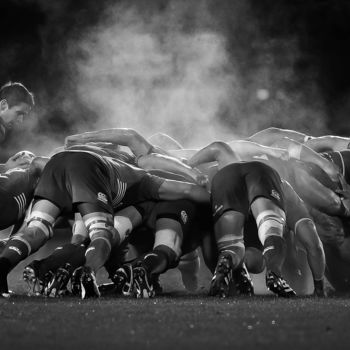 Photographie intitulée "Rugby Scrum 1" par Art Photos, Œuvre d'art originale, Photographie numérique