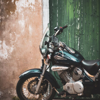 Photography titled "La Moto en Ré" by Aurélien Bellido, Original Artwork, Digital Photography