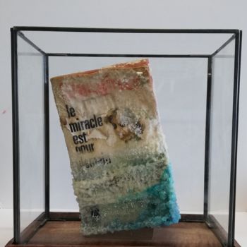 Скульптура под названием "BlockBook#le miracl…" - Baptiste Vanweydeveldt, Подлинное произведение искусства, Бумага