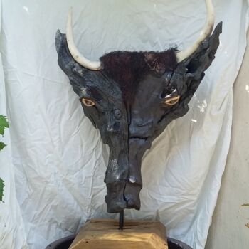 Escultura titulada "tête de taureau" por Barbara Widmer Taylor, Obra de arte original, Cerámica