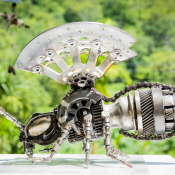 Sculpture titled "Bee metal art sculp…" by Chatree Choorachatatorn (Mari9art), Original Artwork, Metals