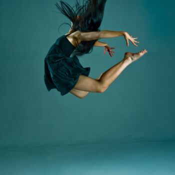 Fotografie getiteld "Dancer: Gama #2" door Cody Choi, Origineel Kunstwerk, Digitale fotografie