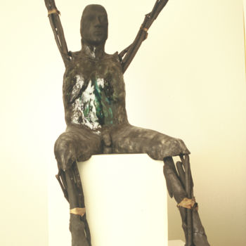 Rzeźba zatytułowany „Offering” autorstwa Suzanne Waters, Oryginalna praca, Glina