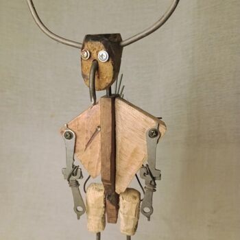 Sculpture titled "Hombre Toro Pájaro" by Cristian Bustos, Original Artwork, Wood