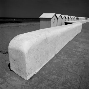 Fotografia intitolato "Cabines de mer 03" da Daniel Sohier, Opera d'arte originale, fotografia a pellicola Montato su Allumi…