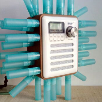 Diseño titulada "Radio tubes." por David Spanu, Obra de arte original, Accesorios