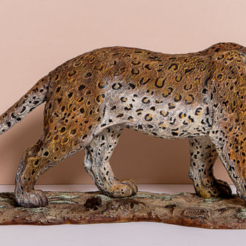 Rzeźba zatytułowany „LEOPARD” autorstwa Christian Duvette Sculpteur Animalier, Oryginalna praca, Żywica