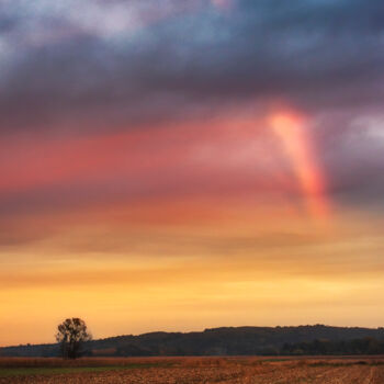 Photographie intitulée "Sunset rainbow" par Dejan Travica, Œuvre d'art originale, Photographie numérique