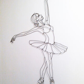 Sculpture titled "Sculpture ballerine…" by Diana Delaplace, Original Artwork, Wire