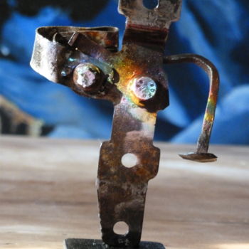 Skulptur mit dem Titel "EldeKan Baby Iron M…" von Eldekan, Original-Kunstwerk, Metalle