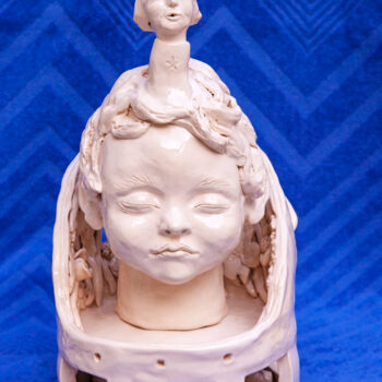 Sculpture titled "The Winner" by Elena Uljancic, Original Artwork, Ceramics