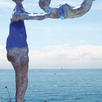 Sculpture titled "Femme à l'enfant vo…" by Elisabeth Brainos, Original Artwork, Bronze