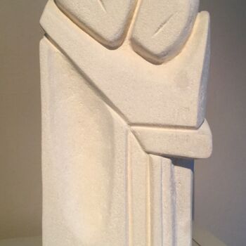 Sculptuur getiteld "All we need is love" door Elisabeth Dinardo, Origineel Kunstwerk, Steen