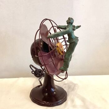 Sculpture titled "« Prendre l’air IV »" by Elisabeth Faucheur, Original Artwork, Bronze