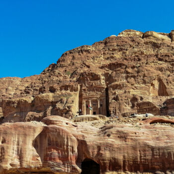 "Secrets of Petra" başlıklı Fotoğraf Emaga Travels ✈️ By Emaga.Art 🎨 tarafından, Orijinal sanat, Dijital Fotoğrafçılık