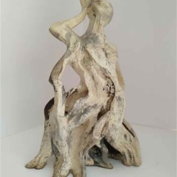 Sculpture titled "Princesse" by Eric Bouquet, Original Artwork, Terra cotta