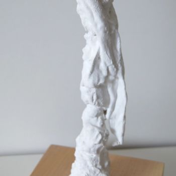 Scultura intitolato "Figure III" da Erwin Bruegger, Opera d'arte originale, Gesso