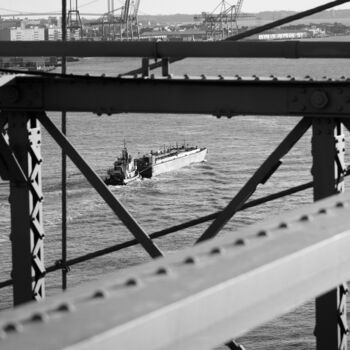 "Ship Through the St…" başlıklı Fotoğraf Fine.Street.Art tarafından, Orijinal sanat, Dijital Fotoğrafçılık