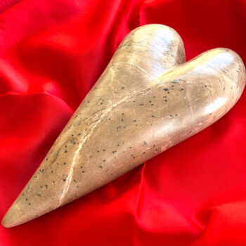 Sculpture titled "COEUR  3/25" by Florence   Duet, Original Artwork, Stone