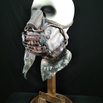 Sculpture titled "FFP 100 antivirus M…" by Igor Gadreaud (Gad the Brand), Original Artwork, Plastic