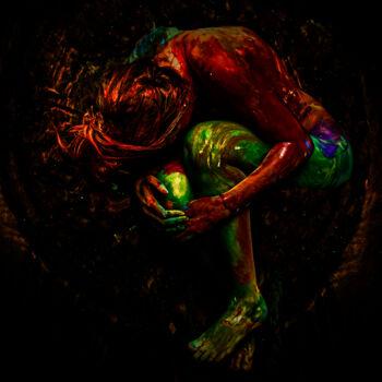 Photographie intitulée "Nestling in colors" par Gelu Stanculescu, Œuvre d'art originale, Photographie numérique Monté sur Au…