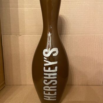 Diseño titulada "Hershey's Hand Pain…" por Genedieve, Obra de arte original, Oleo