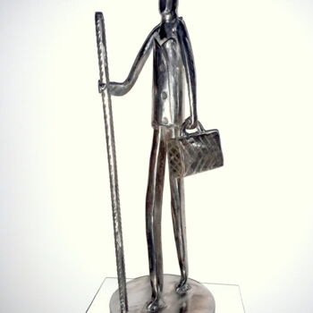 Escultura titulada "LE PELERIN DE COMPO…" por Gerard Lami, Obra de arte original, Metales