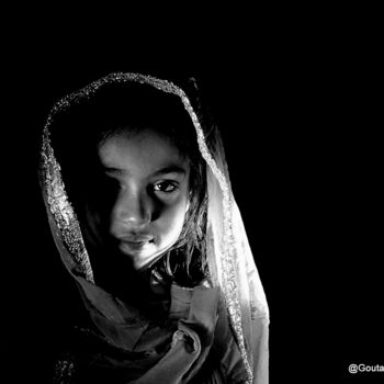 Fotografie getiteld "Light & Shadow" door Goutam Chakraborty, Origineel Kunstwerk
