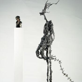Sculpture titled "One of the sculptur…" by Hasan Cingiz, Original Artwork, Spray paint