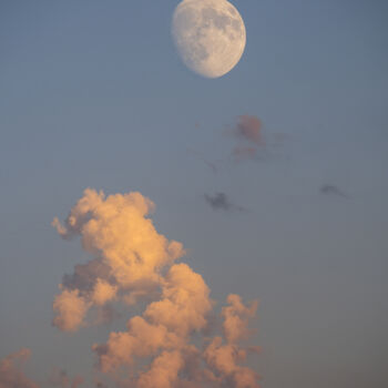 Photographie intitulée "Moon Song #7" par Ilia Mikhei, Œuvre d'art originale, Photographie numérique