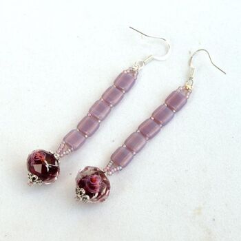 Design intitulée "Long purple earring…" par Irena Zelickman, Œuvre d'art originale, Bijoux