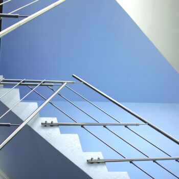 Fotografía titulada "Staircase leading t…" por Ivan Ponomarevsky, Obra de arte original, Fotografía digital