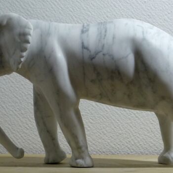 Skulptur mit dem Titel "Carrara Marble Wild…" von Jean-Michel Garino, Original-Kunstwerk, Stein