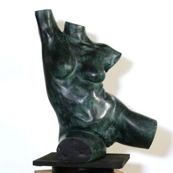 Sculpture titled "Corps de femme" by Jean Pierre Picheny, Original Artwork, Resin