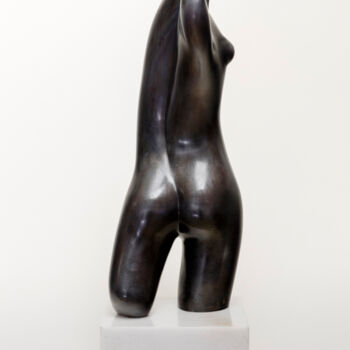 Sculpture titled "Torso negro" by Jesús (Xuxo) Vazquez, Original Artwork, Bronze