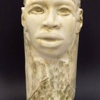 Sculptuur getiteld "Ivory Guardian 1" door Juarez Hawkins, Origineel Kunstwerk, Keramiek