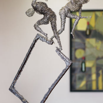 Skulptur mit dem Titel "Opposite sides (54x…" von Karen Axikyan, Original-Kunstwerk, Metalle