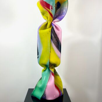 Sculptuur getiteld "Wrapping Bonbon Tra…" door Laurence Jenk, Origineel Kunstwerk, Plastic